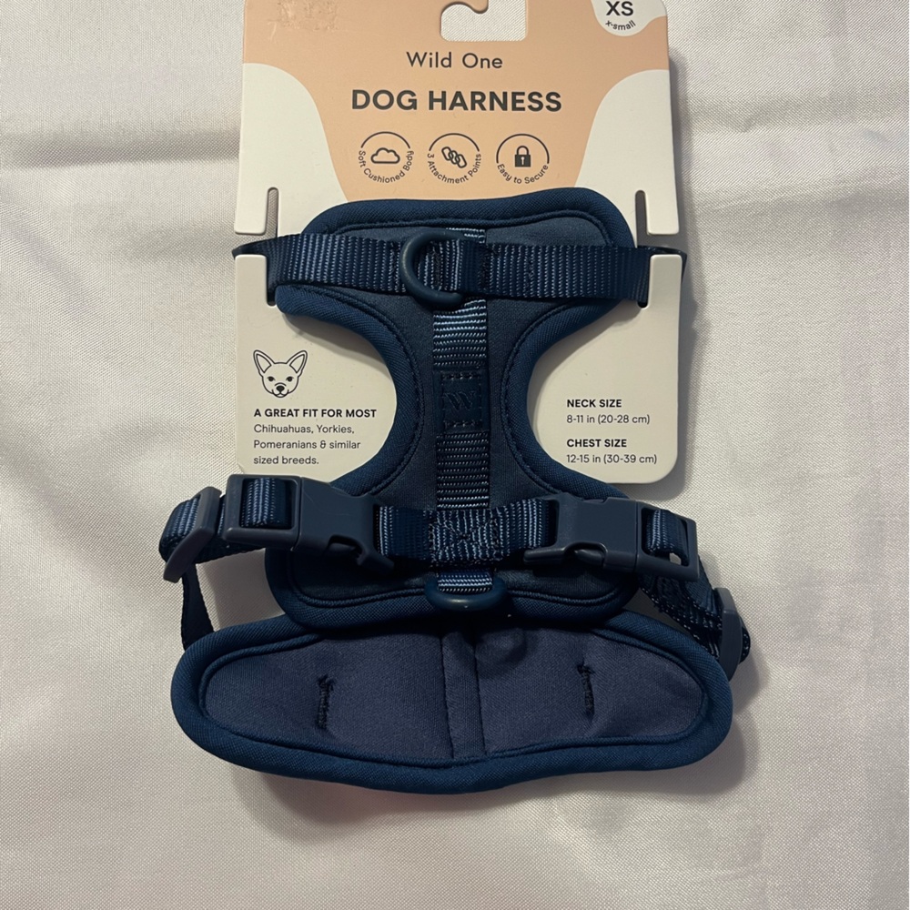 NWT DOG HARNESS
